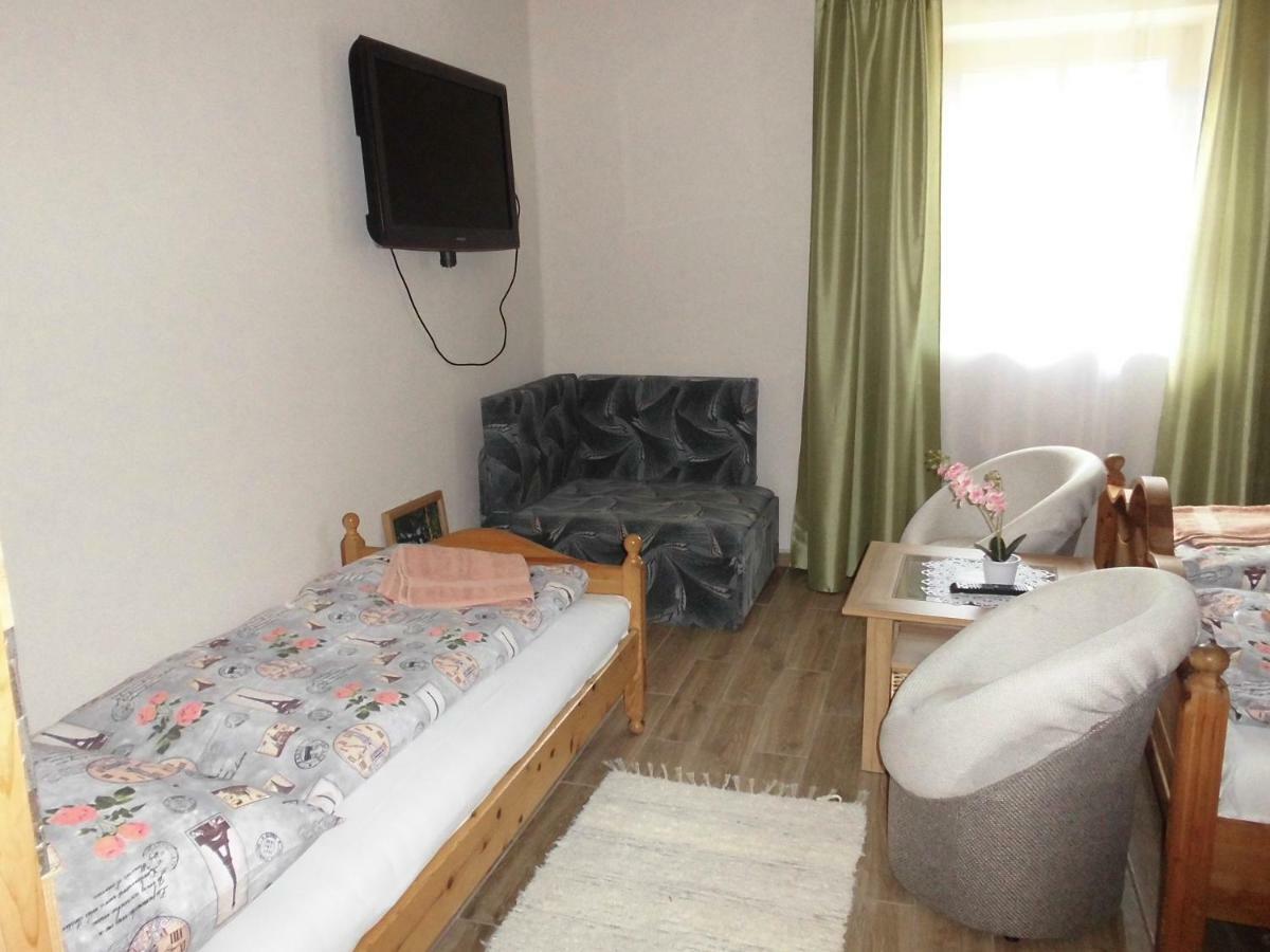 Napfeny Apartman ชารอชปาตัก ภายนอก รูปภาพ